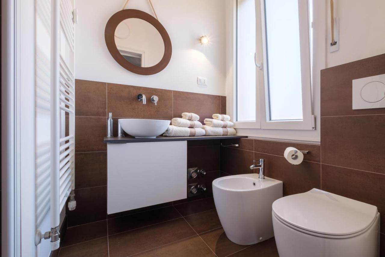 Fabula Rooms 3 Suites With Private Bathroom Bologna Kültér fotó